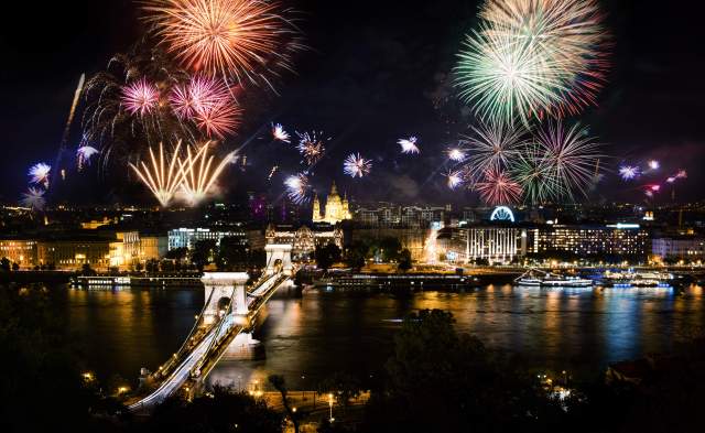 Why Do Different Continents Celebrate the New Year in Unique Ways?